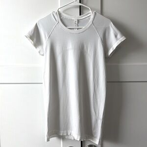 Lululemon Swiftly Tech Short Sleeve Tee